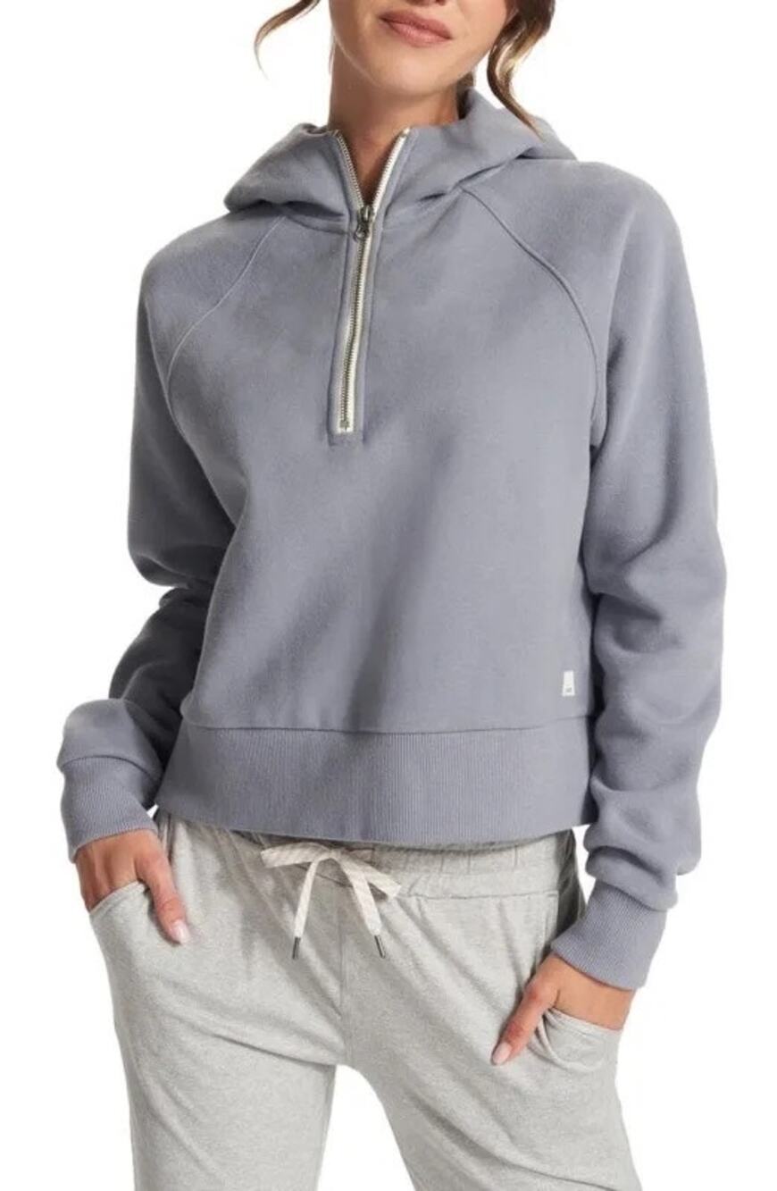 Vuori restore hoodie 118$